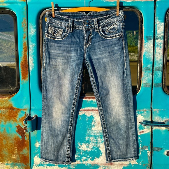 Vigoss New York Capri Jeans w/ Embroidered Pockets & Rhinestones - Picture 1 of 11